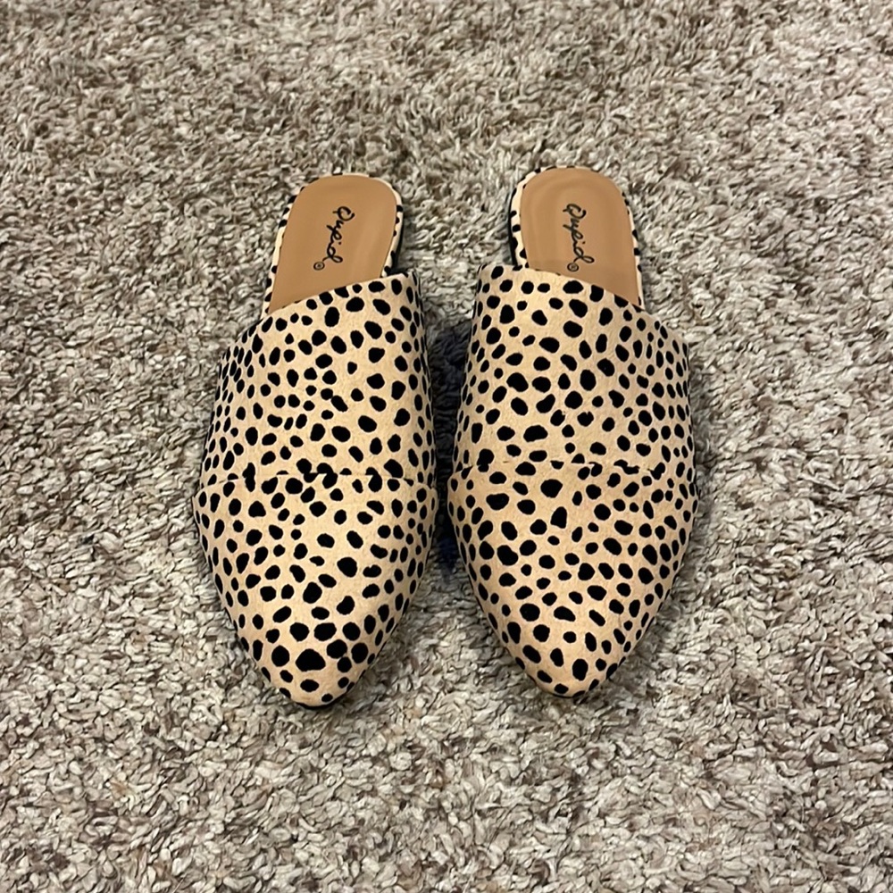 Slip ons